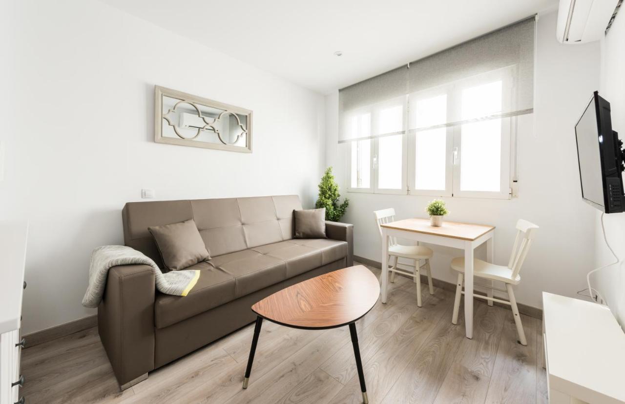 La Vivienda De Pedro Zerolo Apartment Madrid Luaran gambar