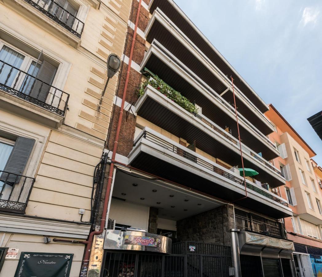 La Vivienda De Pedro Zerolo Apartment Madrid Luaran gambar