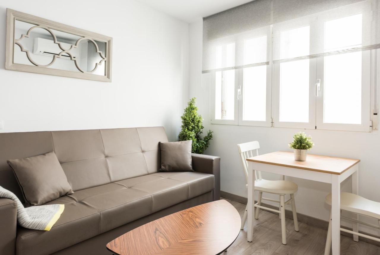 La Vivienda De Pedro Zerolo Apartment Madrid Luaran gambar