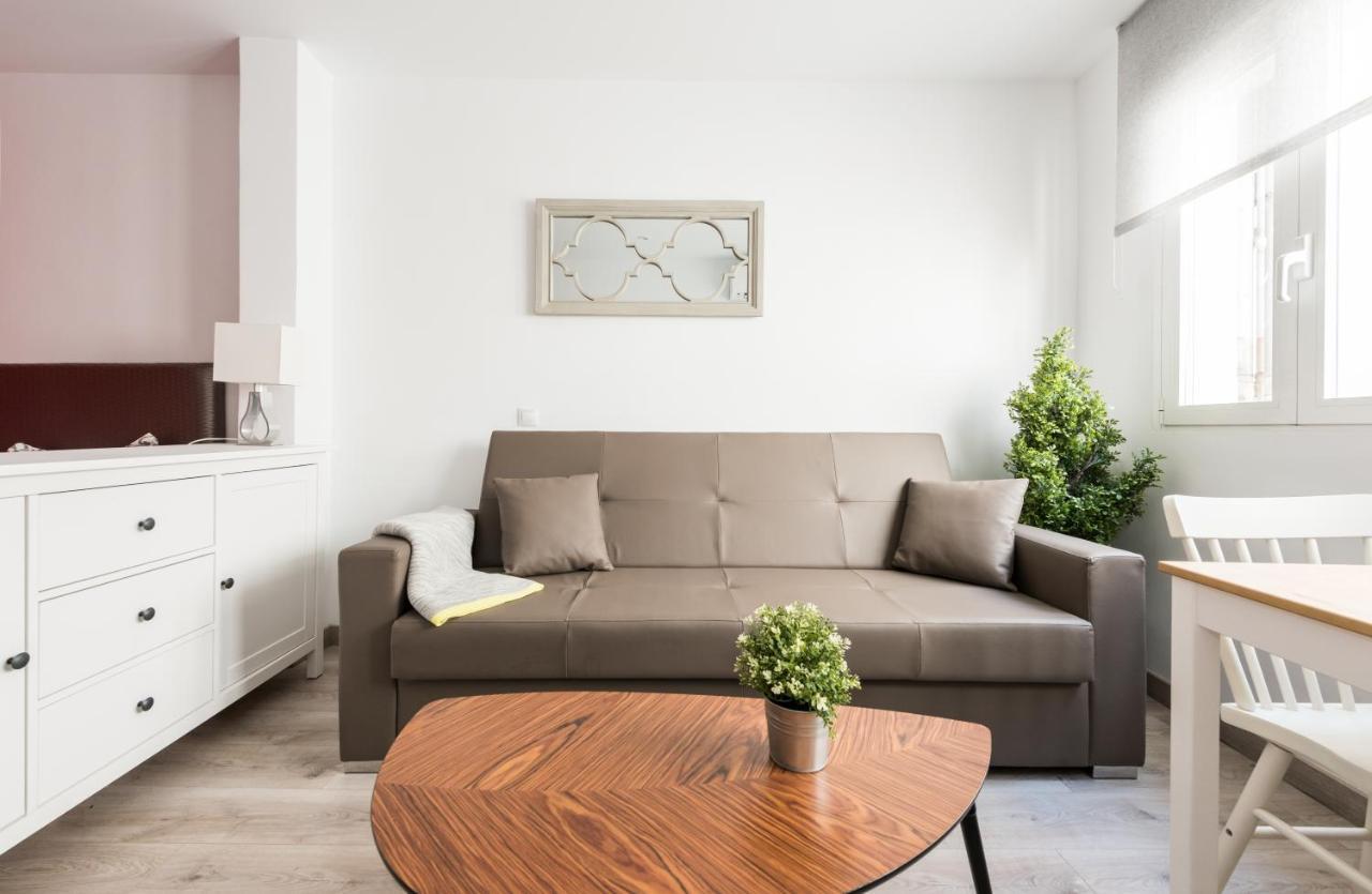 La Vivienda De Pedro Zerolo Apartment Madrid Luaran gambar