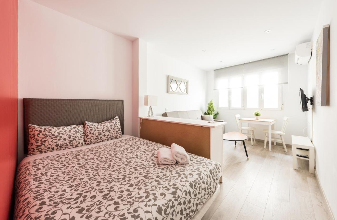 La Vivienda De Pedro Zerolo Apartment Madrid Luaran gambar