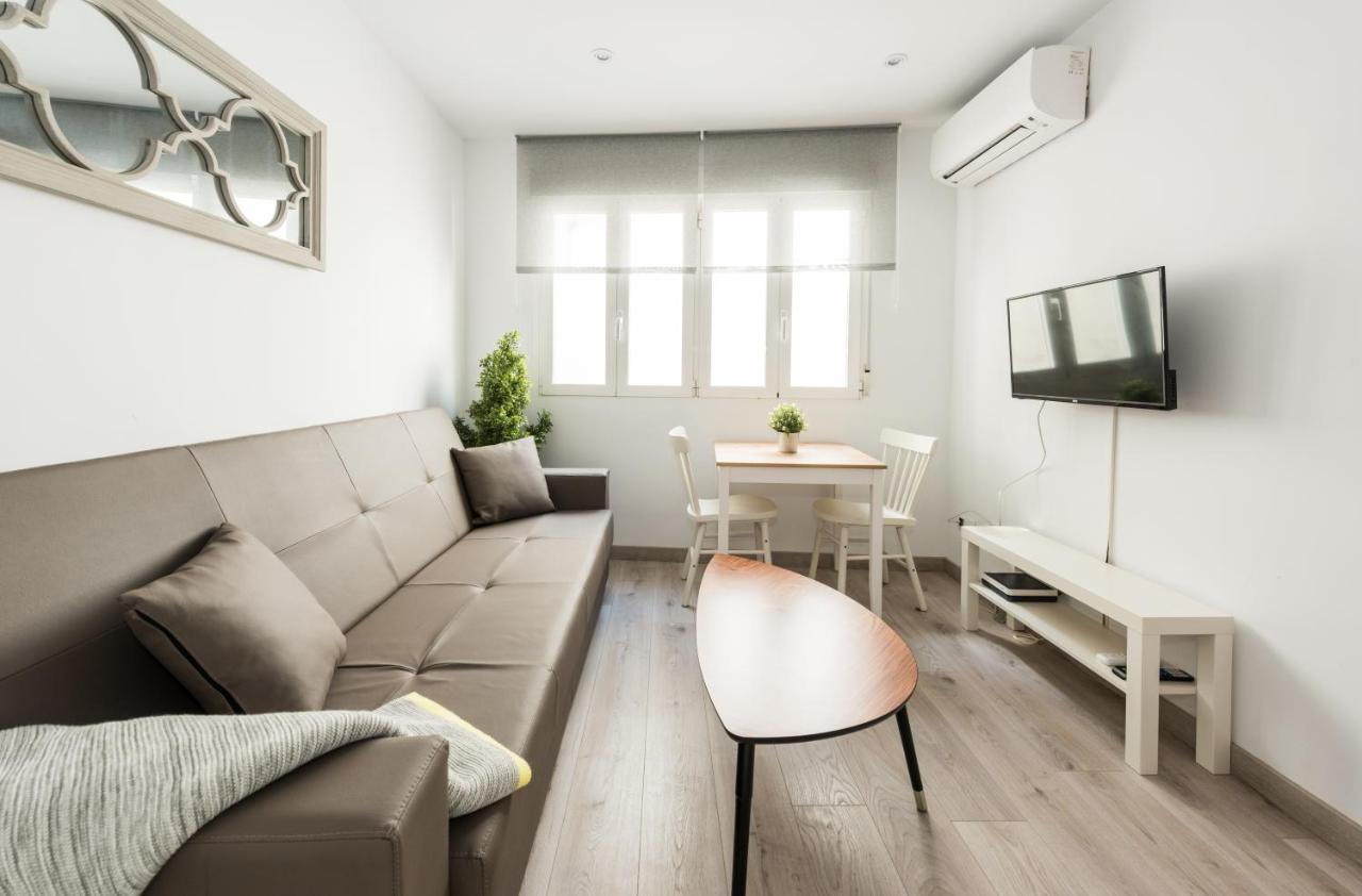 La Vivienda De Pedro Zerolo Apartment Madrid Luaran gambar