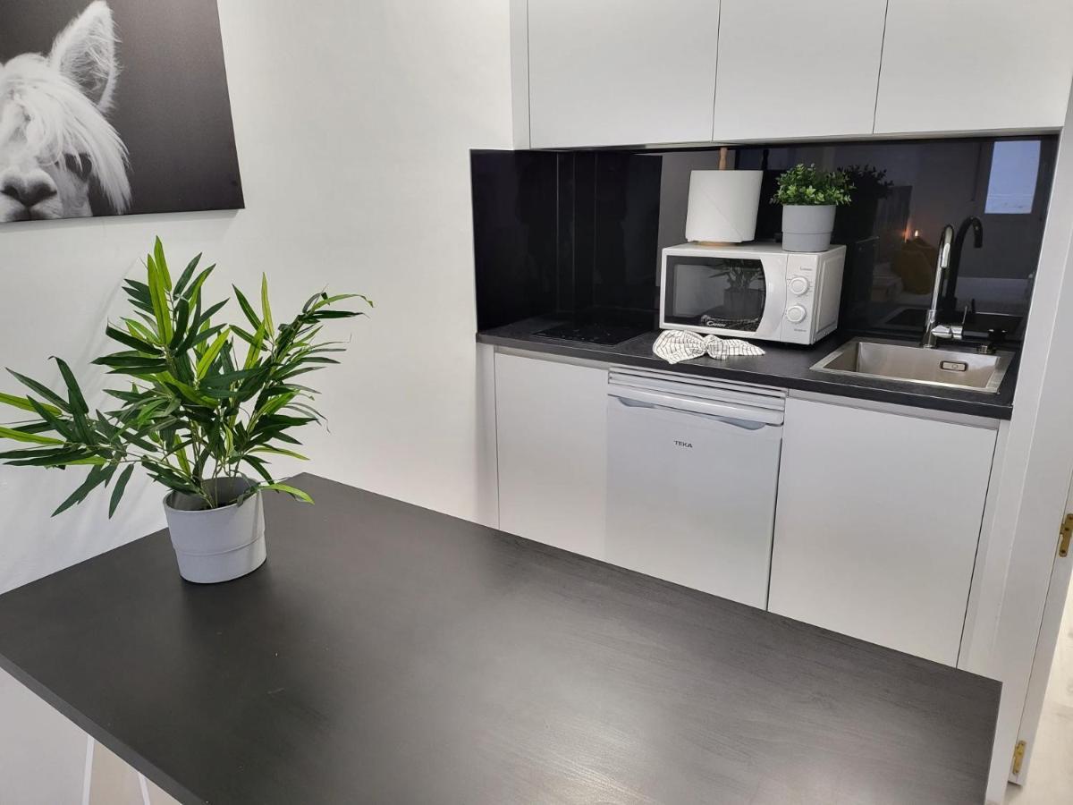 La Vivienda De Pedro Zerolo Apartment Madrid Luaran gambar