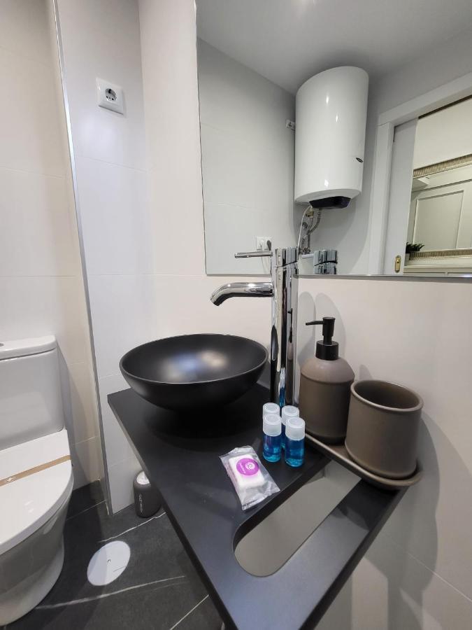 La Vivienda De Pedro Zerolo Apartment Madrid Luaran gambar